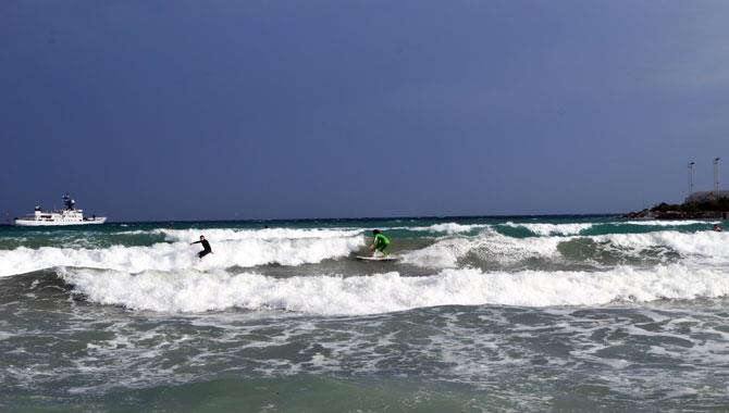 surf vouliagmeni
